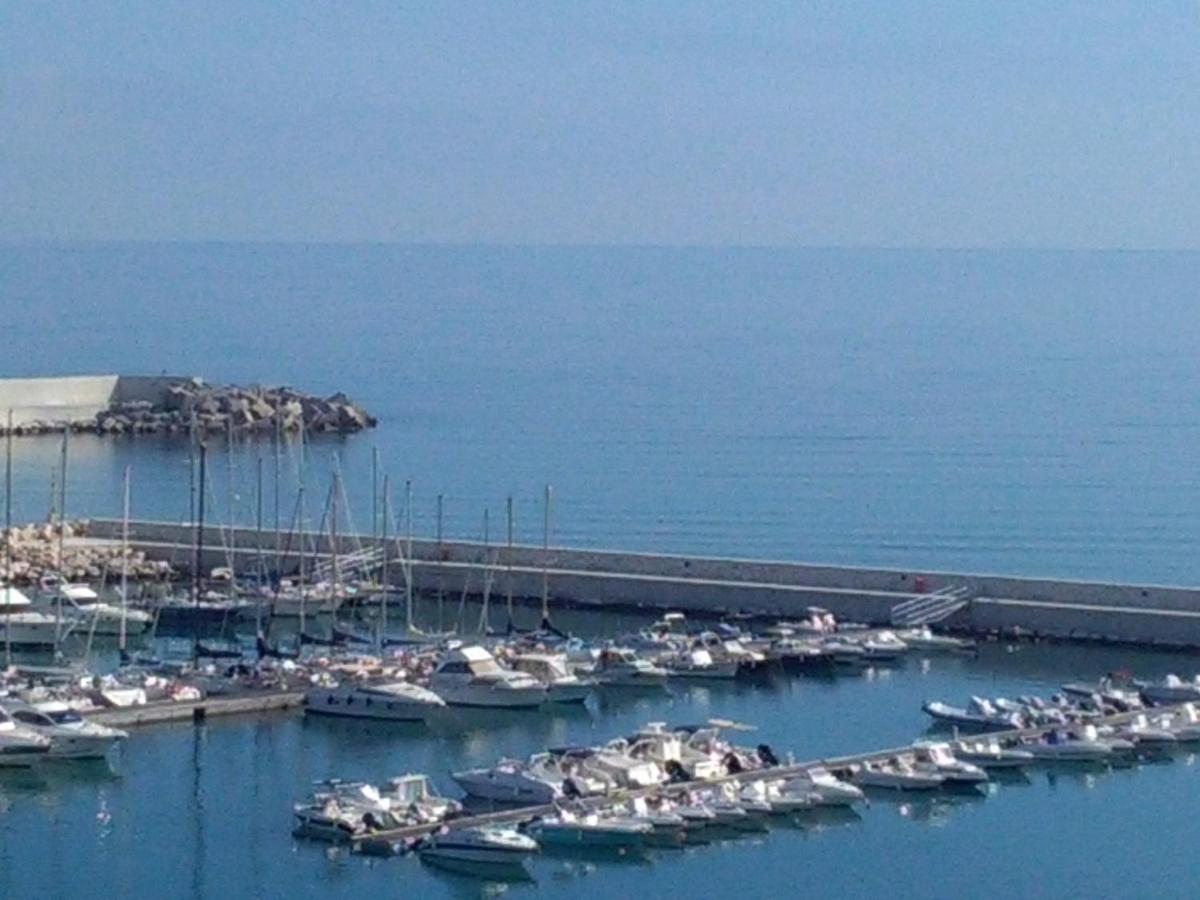 Apartamento Loft Sul Mare Balestrate Exterior foto