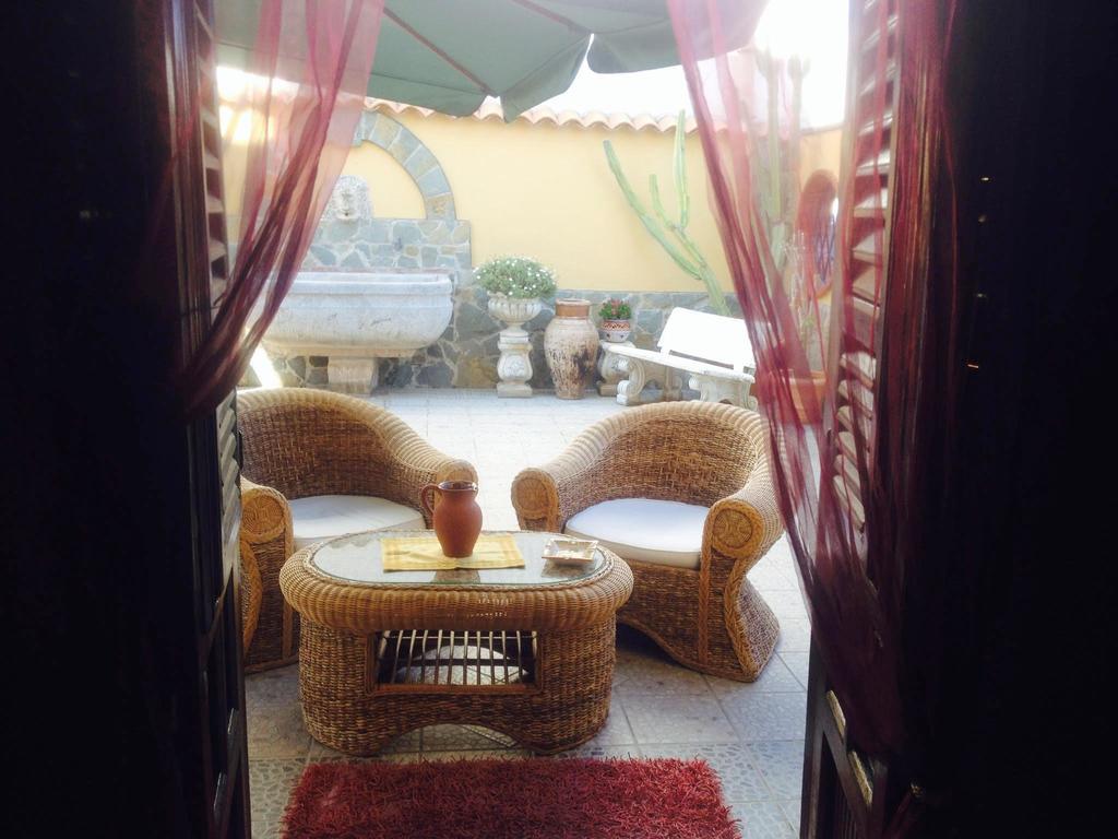 Apartamento Loft Sul Mare Balestrate Habitación foto